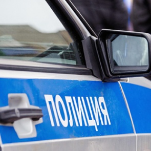 Россияне поругались из-за магазина и залили женщину бетоном