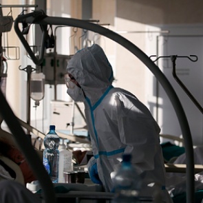 Врач рассказал о двух волнах ухудшения состояния при коронавирусе