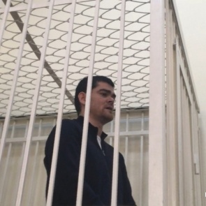 Экс-прокурору Норильска и его брату продлили арест