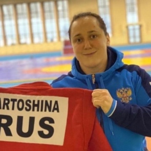 Сотрудница красноярской полиции завоевала «золото» на Кубке мира по самбо