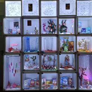 Более 900 старинных новогодних игрушек пополнили исторический фонд Ачинска