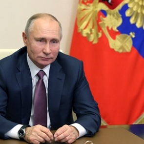 Путин поручил заняться вопросом индексации пенсий работающих пенсионеров