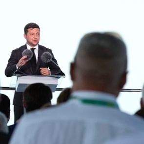 Зеленский объяснил цели жесткого карантина на Украине