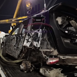 Водитель без прав собрал аварию из четырех автомобилей около краевой больницы