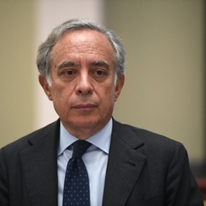 Посол Италии в России привился вакциной «Спутник V»