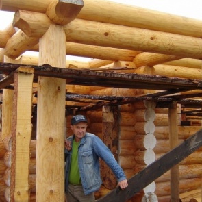 Семь лет жил в палатке и работал без оплаты: рассказ потерпевшего в деле Виссариона