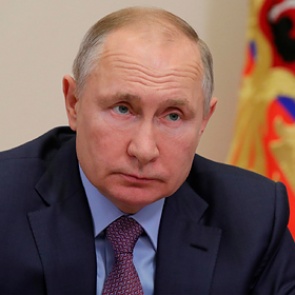 Путин объявил об отступлении пандемии