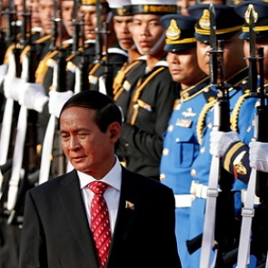 В Мьянме задержали президента и начали военный переворот