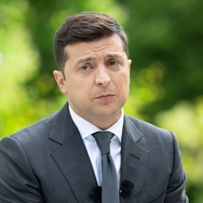 Санкции Зеленского против украинских телеканалов назвали узурпацией власти