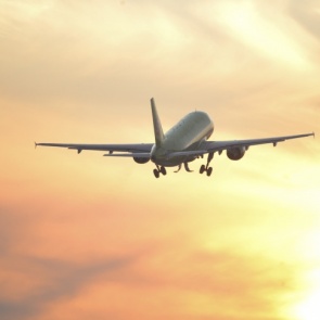 Россия возобновляет авиасообщение с Арменией и Азербайджаном