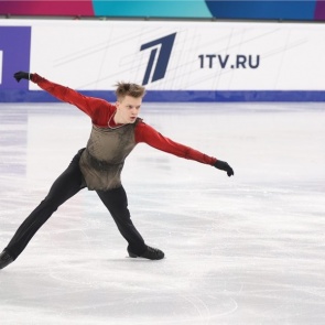 В Красноярске на первенстве России по фигурному катанию среди юниоров определились победители среди одиночников