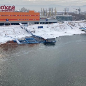 По Енисею в районе бывшей нефтебазы поплыли масляные пятна. Прокуратура начала проверку