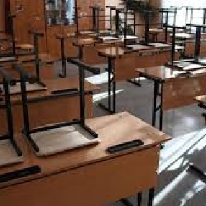 Руководитель полиции Красноярского края предложил ввести в школах и вузах уроки политинформации