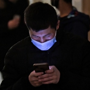 Россиянам посоветовали удалить пять типов приложений со смартфона