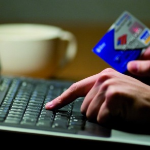 Жительница Шарыпово хотела заработать на торговле золотом и лишилась 2,6 млн рублей