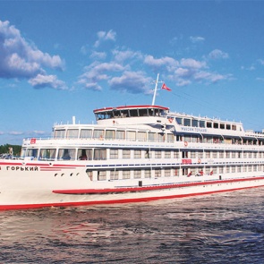 «Всего 57 тысяч»: для красноярцев придумали «бюджетный» круиз по Енисею на теплоходе «Максим Горький»