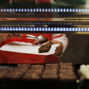 Мировые продавцы шоколада столкнулись с жестким кризисом