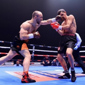Боксер Александр Беспутин провел первый матч после лишения титула чемпиона и нокаутировал соперника