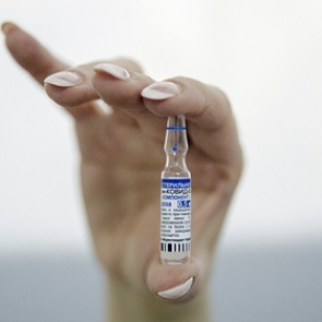 Гинцбург объяснил нежелание Европы пускать российскую вакцину на свой рынок