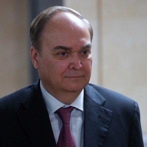 МИД назвал условие возвращения российского посла в США