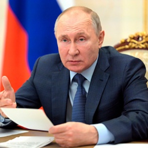 Путин поручил разобраться с ростом цен на жилье