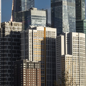 Россиянам отсоветовали спешить с покупкой квартир