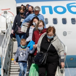 Роспотребнадзор ужесточил правила въезда в Россию