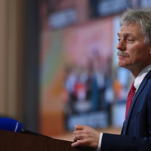 Кремль отказался впредь комментировать ситуацию с Навальным