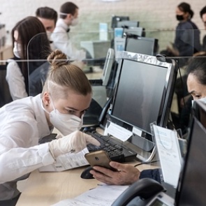 Банк России решил ввести новую функцию для родителей подростков