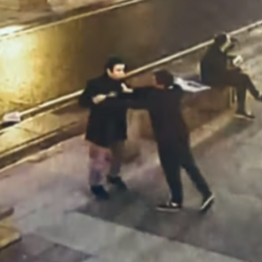 Избиение пьяным российским самбистом прохожего попало на видео