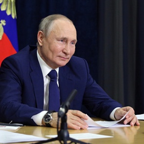 Путин призвал «нежадного мужика» из списка Forbes помочь многодетным