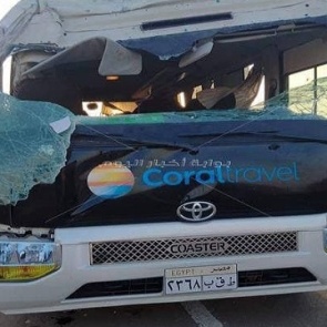 Автобус с россиянами попал в ДТП на египетской трассе. Одна туристка погибла