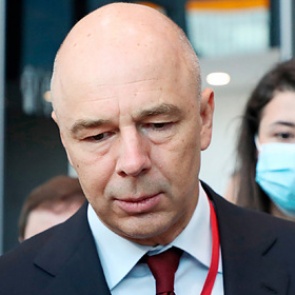 Силуанов предупредил об угрозе обесценивания рублей и зарплат