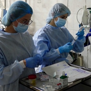 Ученые предупредили о риске гнойного аппендицита у детей при COVID-19