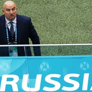 Черчесов рассказал о подготовке сборной России к матчу с Данией