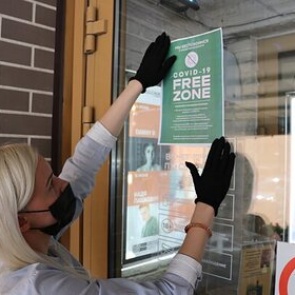 В Москве начали действовать новые ограничения по коронавирусу