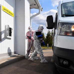 В Москве пациент с коронавирусом выпал из окна больницы