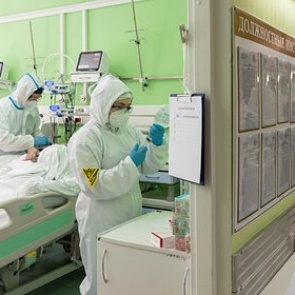 Россиян предупредили о быстром переходе легкого коронавируса в тяжелую форму