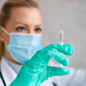 Администрация Ачинска обращается к предпринимателям города с призывом активизировать вакцинацию своих сотрудников