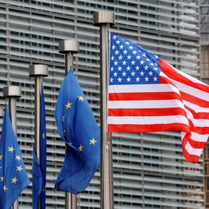 США призвали ЕС подготовить санкции против оборонных компаний и банков России