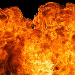 При пожаре в деревянном доме погибли пятеро россиян