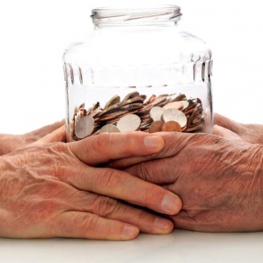 Россияне стали сами откладывать деньги на пенсию