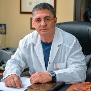 Мясников предрек в России сотни тысяч зараженных коронавирусом в день