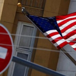 Абсурдность санкций США объяснили неспособностью подчинить Россию своей воле