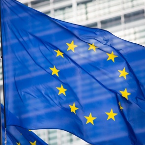 В ЕС заявили о готовности предоставить Украине девять миллиардов евро помощи