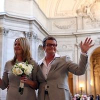 В Калифорнии возобновили регистрацию однополых браков