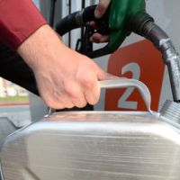 СМИ анонсировали очередной дефицит бензина