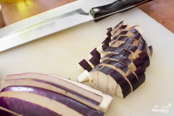 Салат из запеченных баклажанов