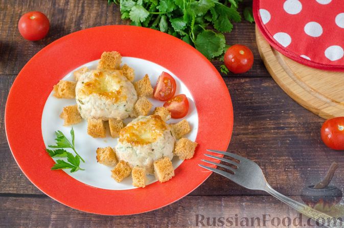 Куриные котлеты "Солнышки" с сухариками и сыром
