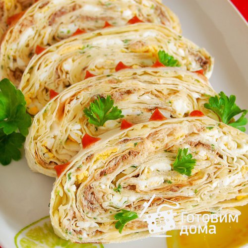 Рыбка в лаваше с сыром, чесноком и зеленью